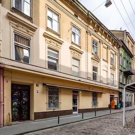 Братів Рогатинців 9/1 利沃夫 外观 照片