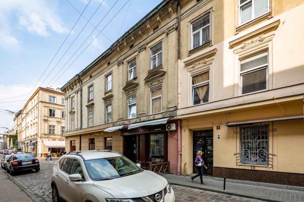 Братів Рогатинців 9/1 利沃夫 外观 照片